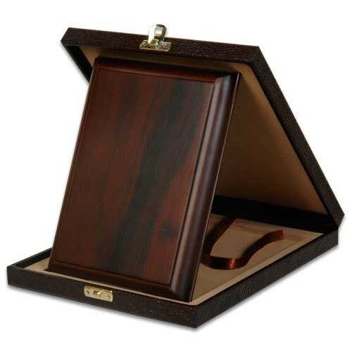 Deri Kutulu Ahşap Plaket 15x20 Dik - (1)