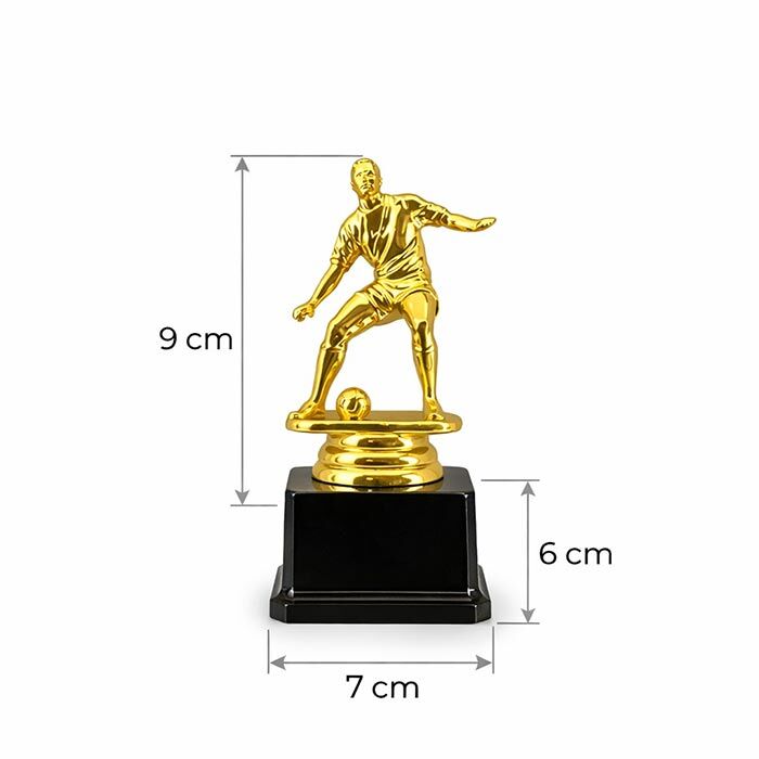 Futbolcu Ödül Kupası Altın - 90mm - 3